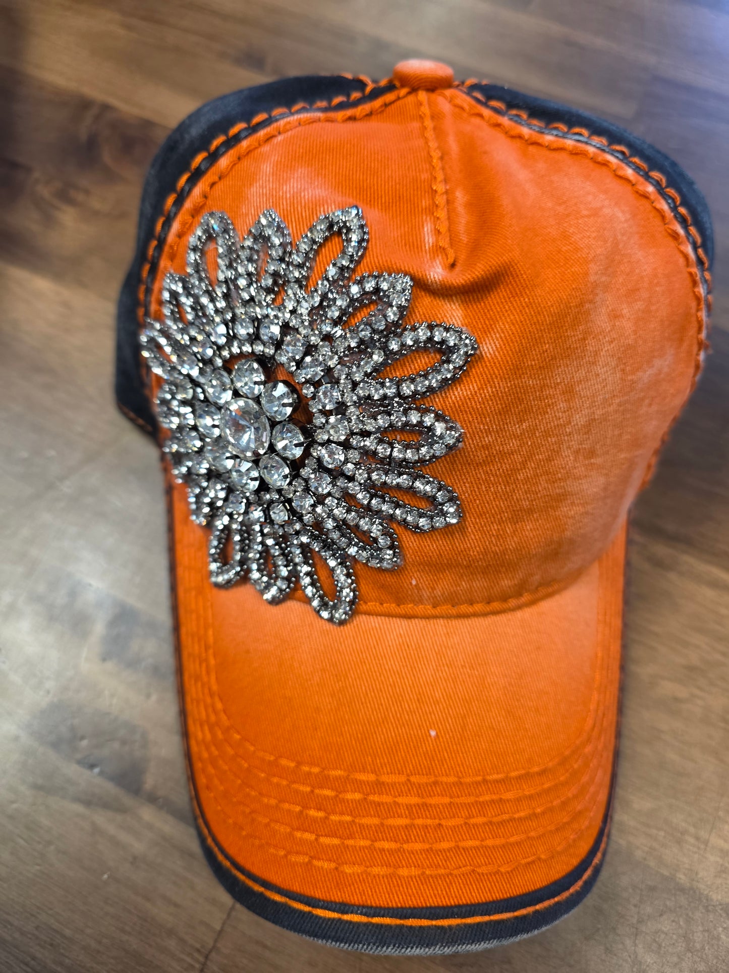 Olive & Pique Starburst Hat