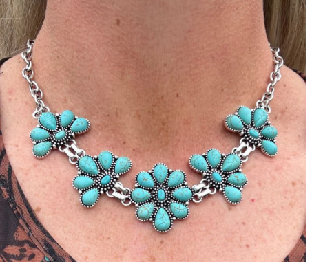 Montana Flower Necklace