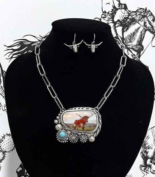 Long Horn with Silver Necklace & Earrings