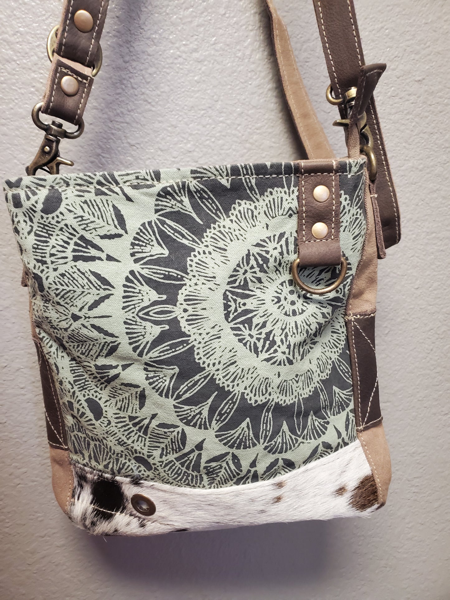 verdant shoulder bag