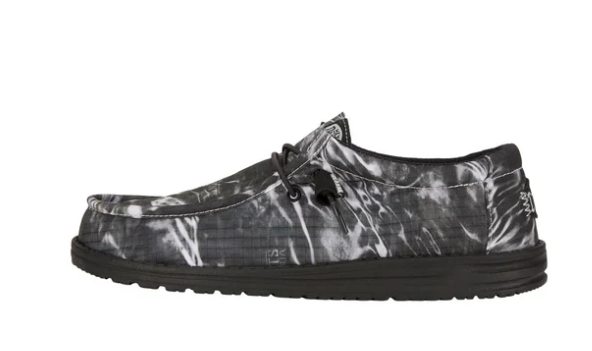 Hey Dude Wally Mossy Oak Elements Black