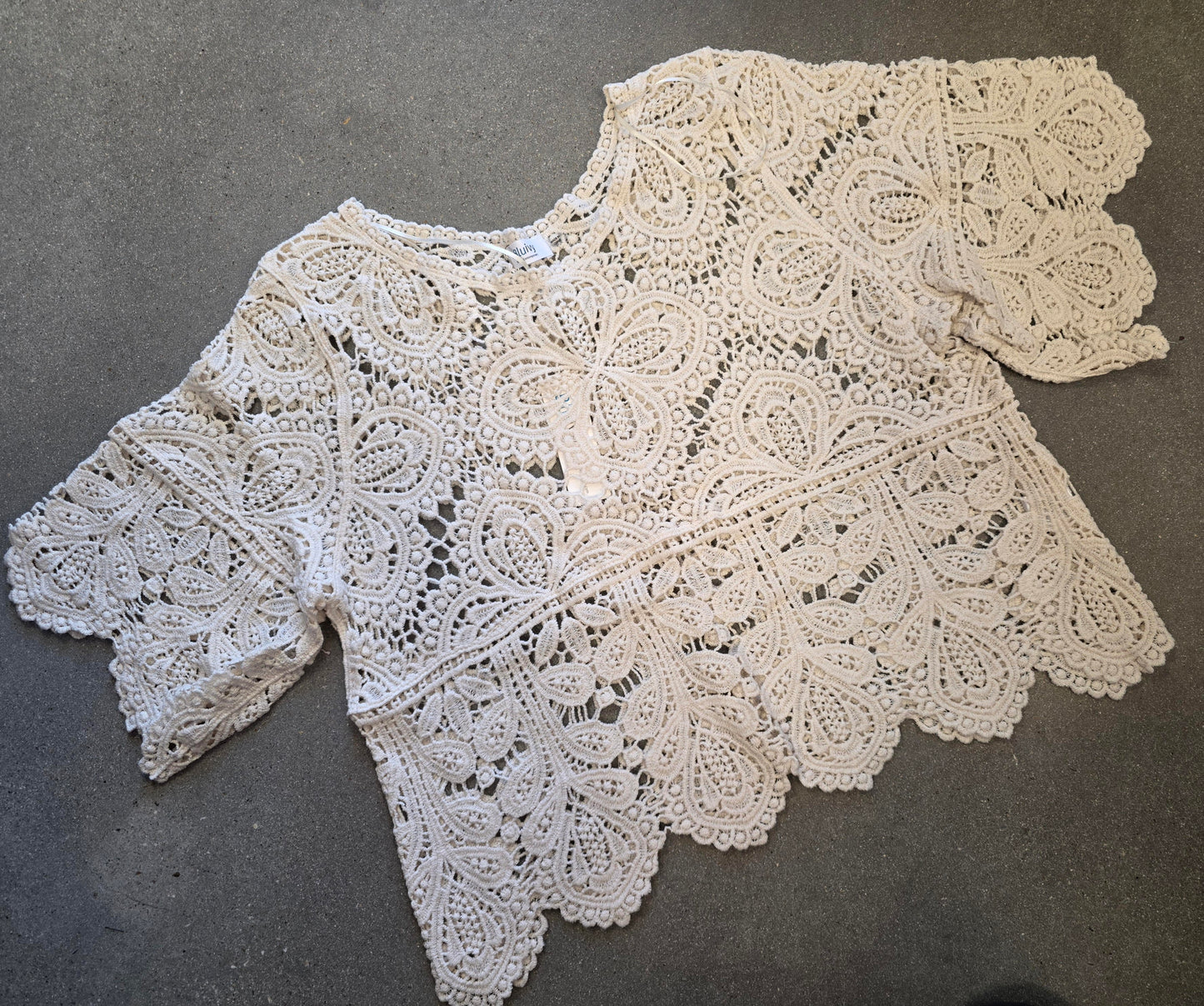 IVORY CROCHET LACE TOP
