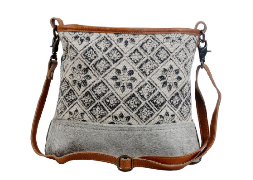 TESSELLATED SHOULDER BAG