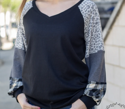 Leader of the Pack Waffle Raglan Top with Balloon Long Sleeve, Black